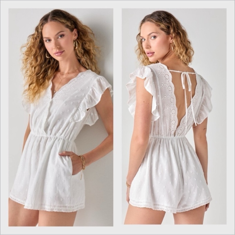 American Eagle Outfitters White Eyelet Cotton Romper size small